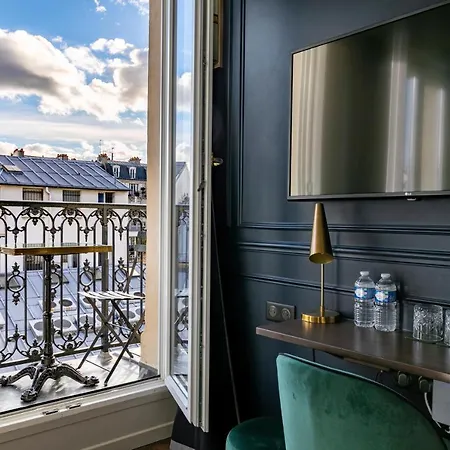 ホテル Maison Barbes 4*