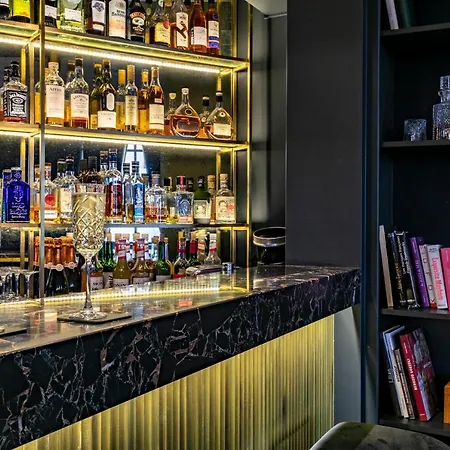 Maison Barbes ホテル