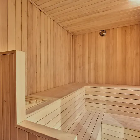 Maison Barbes ホテル 4*