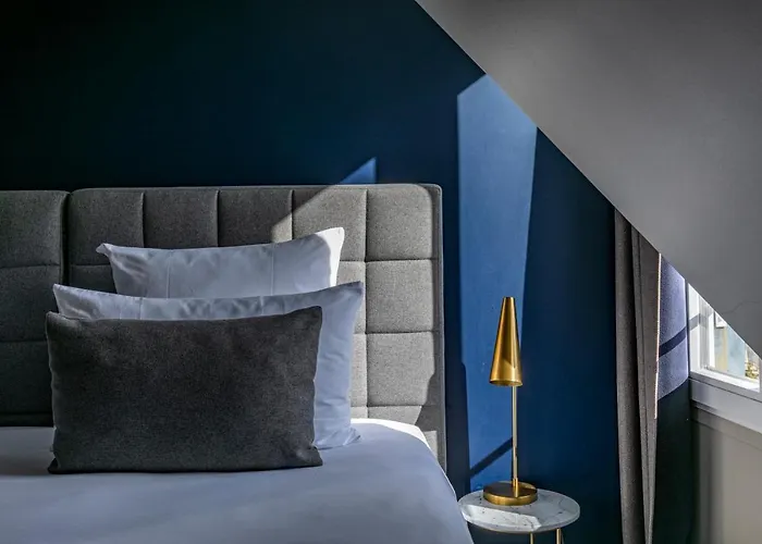 Maison Barbès 4* Paris