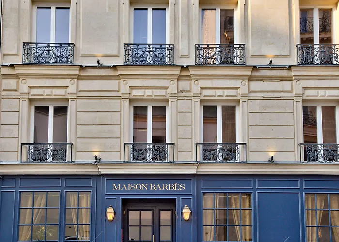 Hotel Maison Barbès 4*