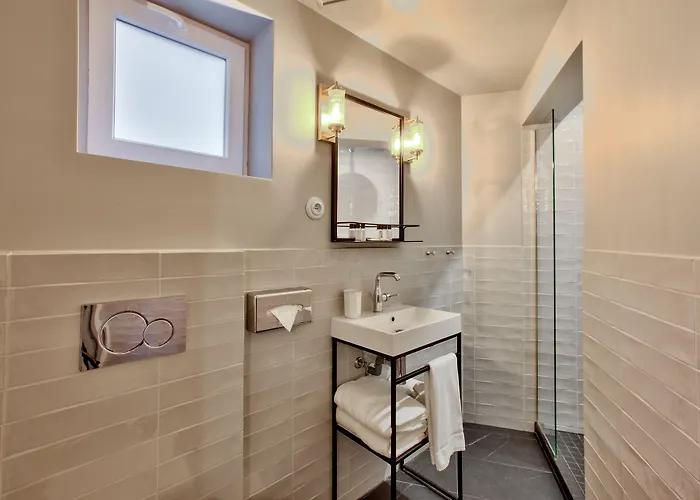 Maison Barbès Hotel 4*
