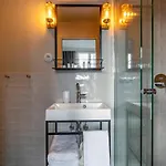 Maison Barbes 4*