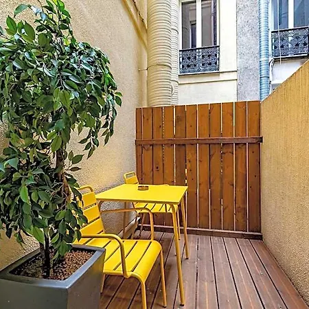 Maison Barbes Otel