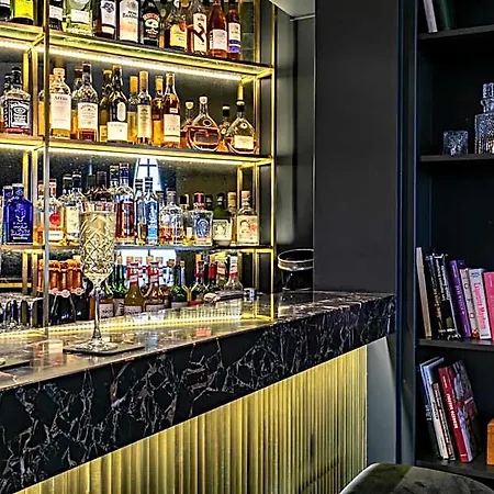 Maison Barbes 4* Paris
