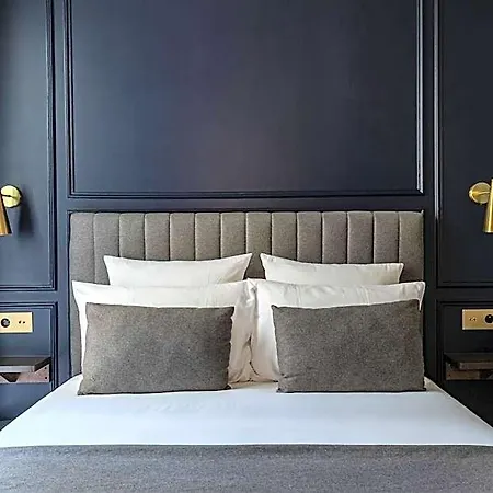 Maison Barbes Отель 4*