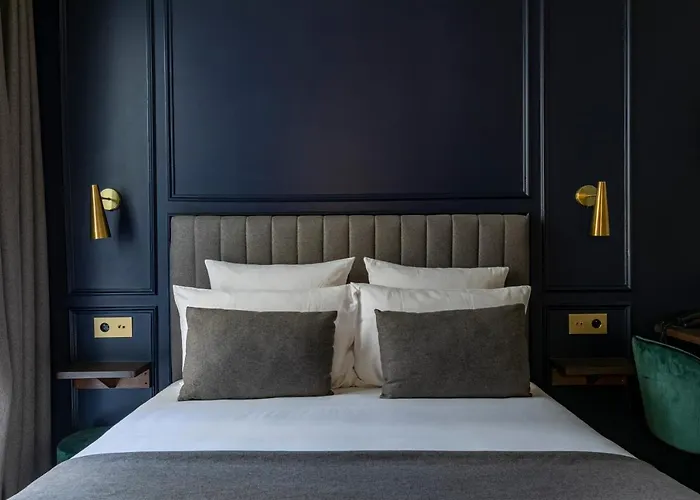 Maison Barbes 4* Párizs