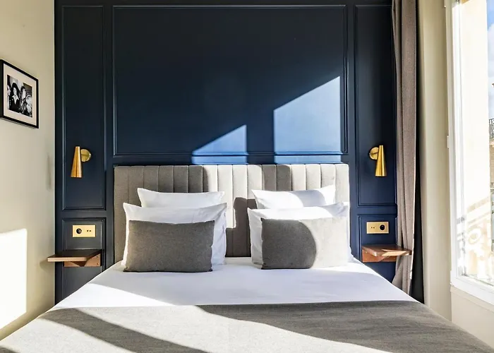 ホテル Maison Barbes 4*