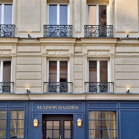 Hotel Maison Barbes 4*