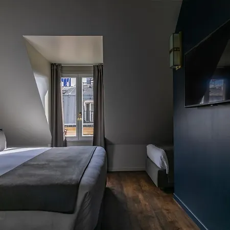 Отель Maison Barbes 4*