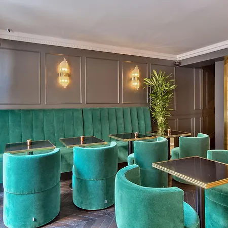 Hotel Maison Barbes 4*